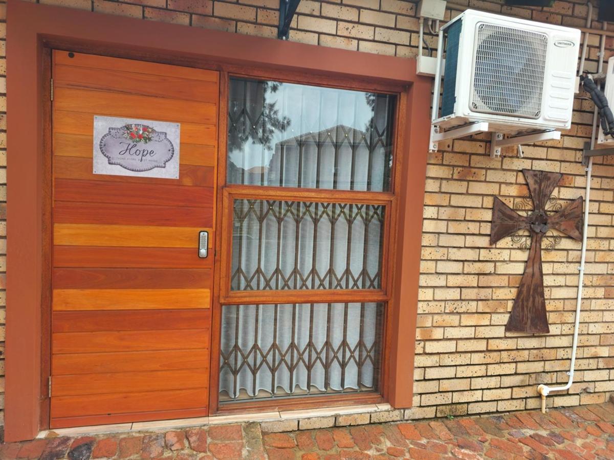 Twins Guest House Astoni 范德拜尔帕克 外观 照片